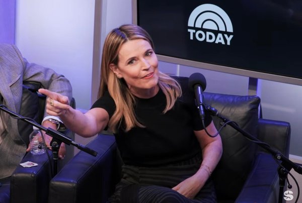 Guthrie dijo que los productores del programa “Today” querían que le preguntara a Kardashian sobre los rumores de que Robert Kardashian no era su verdadero padre.YouTube/ , SiriusXM