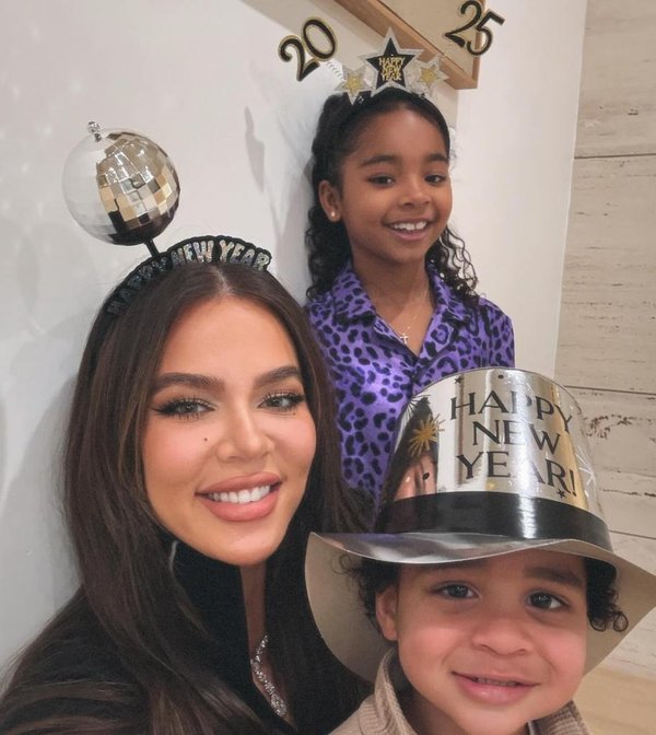Guthrie dijo que Khloé, vista aquí con sus hijos en enero, 