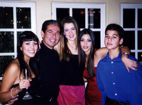 Jenner y el difunto abogado compartieron a Khloé, Kim, Kourtney y Rob.Instagram