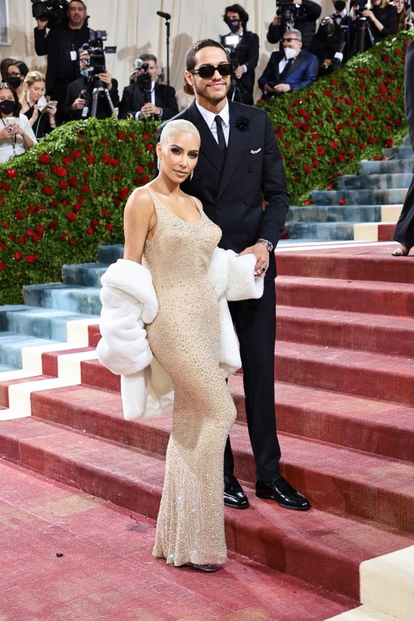 Kim Kardashian y Pete Davidson (en la foto de arriba, en mayo de 2022) rompieron en agosto de 2022, tan solo tres meses después de ser noticia al subir las emblemáticas escaleras del Museo Metropolitano de Arte.Imágenes de Getty