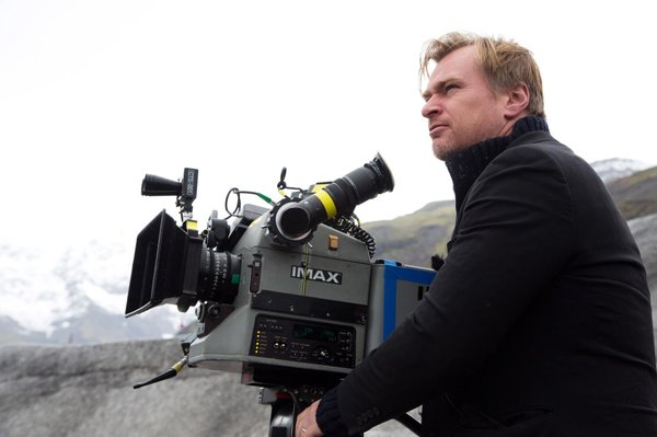 El rapero de “Sicko Mode” es la última estrella que Nolan (a quien vemos aquí filmando “Interstellar” en 2014) ha añadido a su próxima adaptación de la antigua epopeya griega de Homero.©Paramount/Cortesía de Everett Collection