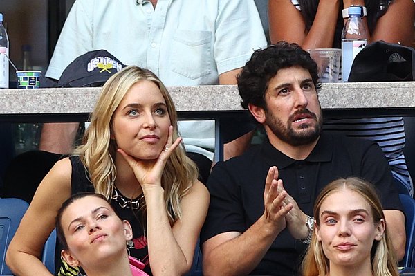 En 2018, Mollen (en la foto con Biggs en 2022) atribuyó la buena salud de su relación a la terapia, explicando: “Tienes que desearlo de verdad. Si no te importa, es muy fácil divorciarse. Muy fácil. Así que tienes que estar muy motivado”.Imágenes de Getty