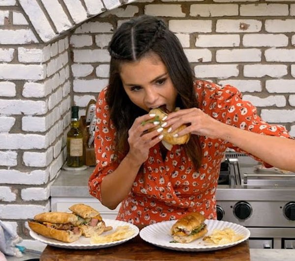 Gómez prefiere "todo aquello que sea malo para la dieta", añadió Blanco.HBO Max