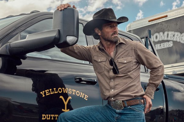 “No sé por qué no regresó”, dijo Voros sobre Ryan, el personaje de Ian Bohen (en la foto en “Yellowstone”).