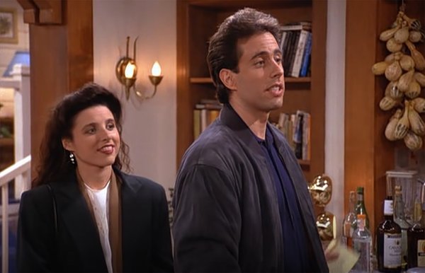 Louis-Dreyfus (en la foto, durante la segunda temporada de Seinfeld) también reveló que su personaje "no aparecía en el episodio piloto" y que la comedia casi no fue seleccionada por NBC.NBC
