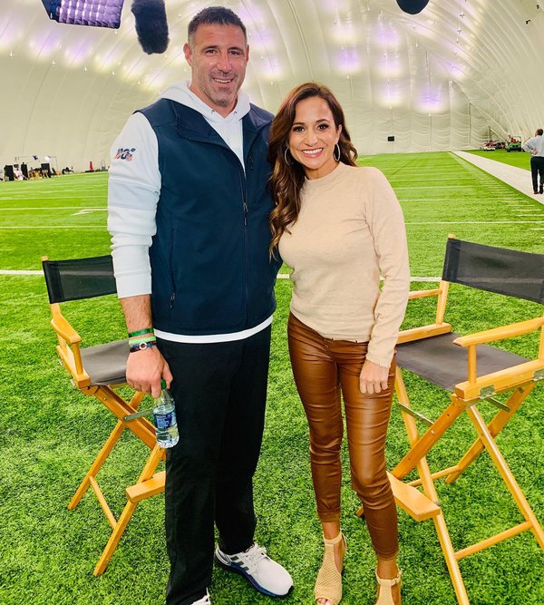 La pareja, que aparece en la foto de arriba tomada en 2020, también fue vista alquilando un barco privado en 2021.Dianna Russini/Instagram