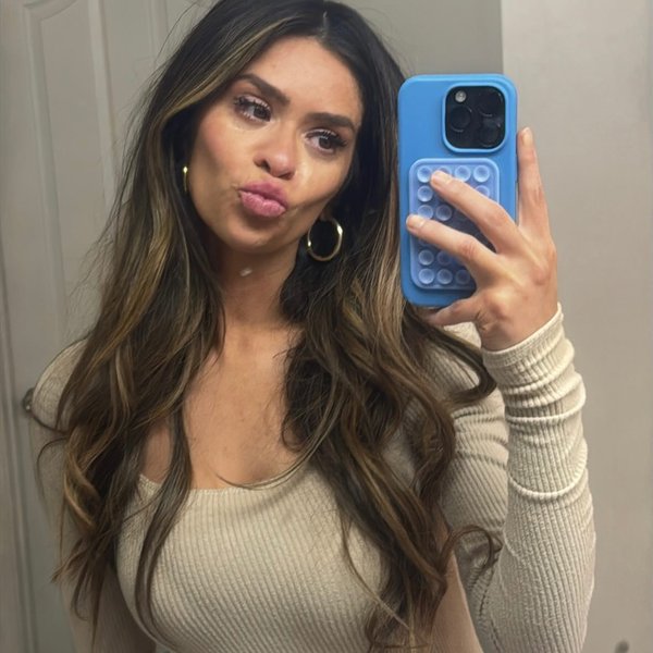 Paul (a quien se ve en la selfie de arriba) dijo que estaba lidiando con depresión posparto y que tenía "demasiado miedo de pedir ayuda" en la tumultuosa relación.taylorfrankiepau/Instagram
