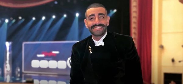 Mido también está extremadamente alterado con Debby y le habla con rudeza por teléfono.TLC