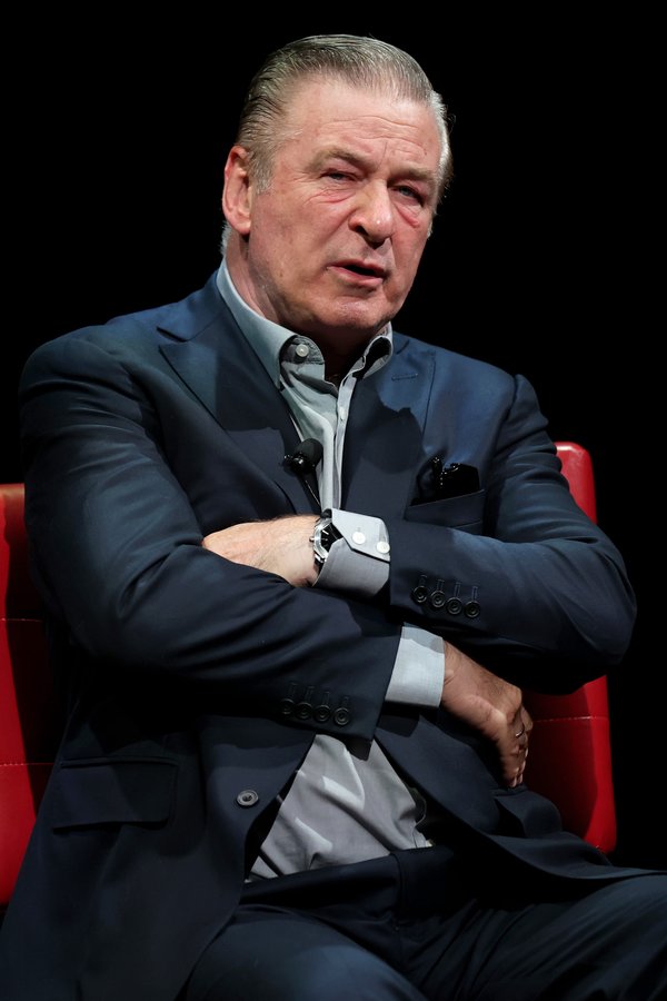 Alec Baldwin (en la foto de 2025) recurrió a las redes sociales para defender la apariencia de Lupita Nyong'o frente a las críticas de Elon Musk.Imágenes de Getty