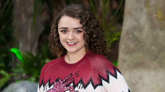 Maisie Williams reveals she thought Arya was “queer” in ‘Game of Thrones’