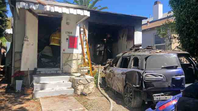 En el accidente su automovil se estrello contra una casa de Los Angeles antes de incendiarse
