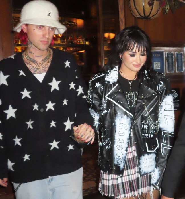 Demi Lovato salio con su nuevo novio el musico Jute