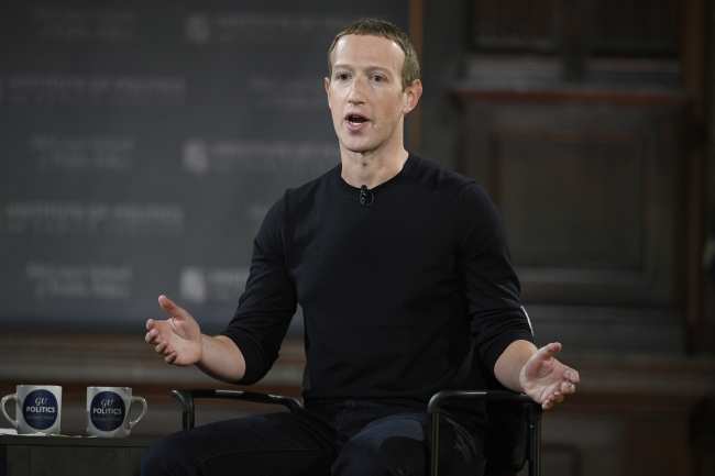 Grimes dijo que Mark Zuckerberg no esta calificado para construir una realidad alternativa y que Metaverse era un ejemplo de mal arte