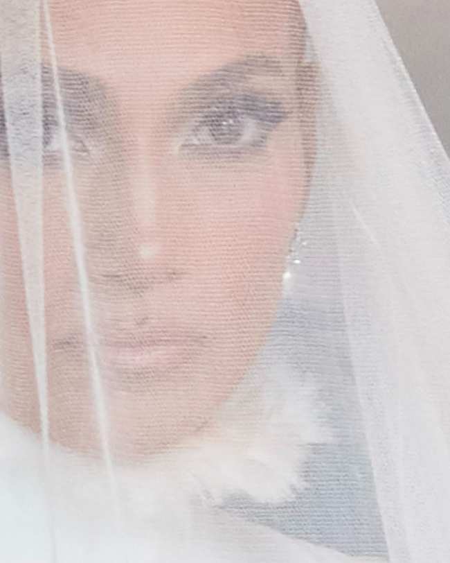 Jennifer Lopez con su vestido de novia
