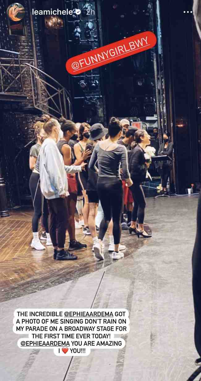 Lea Michele compartio una foto de si misma cantando Dont Rain On My Parade en los ensayos de Funny Girl