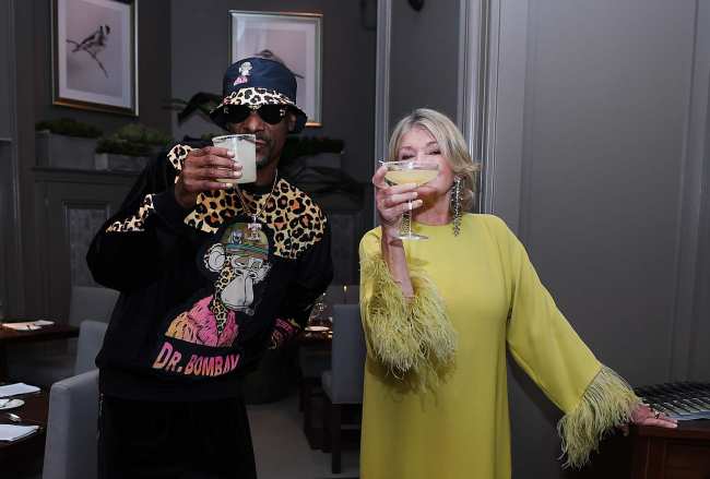 Stewart celebro el lanzamiento de su restaurante con su amigo Snoop Dogg