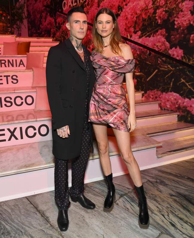 Adam Levine y Behati Prinsloo presentan la fiesta de lanzamiento de CALIROSA Tequila en Los Angeles
