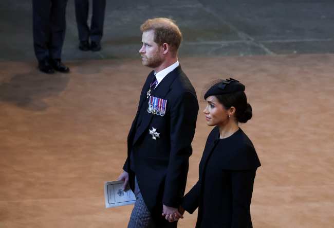 El principe Harry y Meghan Markle regresaron a California luego del funeral de la reina Isabel II en el Reino Unido