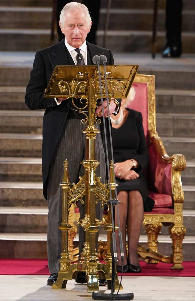 Carlos se dirigio al Parlamento por primera vez desde la muerte de la reina Isabel II