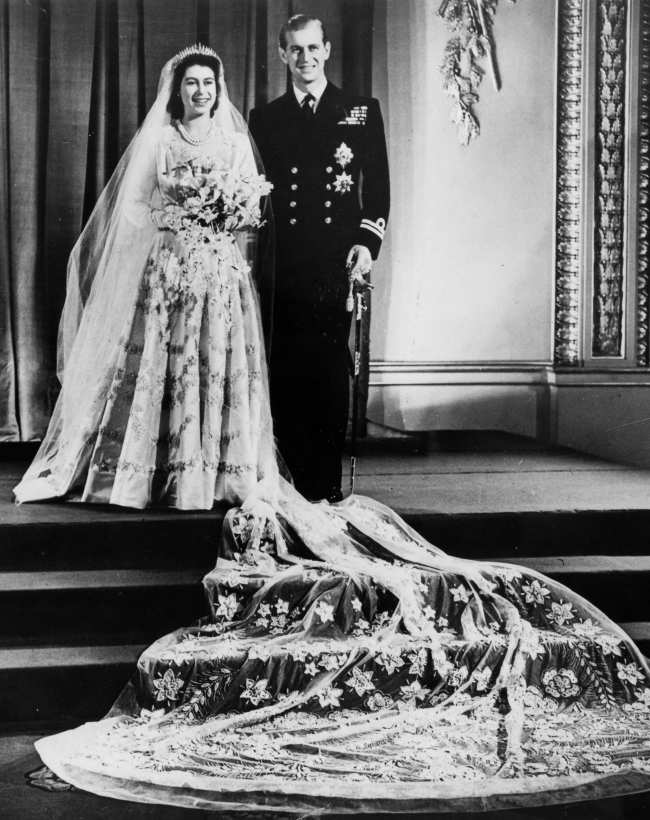 La princesa Isabel la futura reina Isabel II y el principe Felipe se casaron el 20 de noviembre de 1947