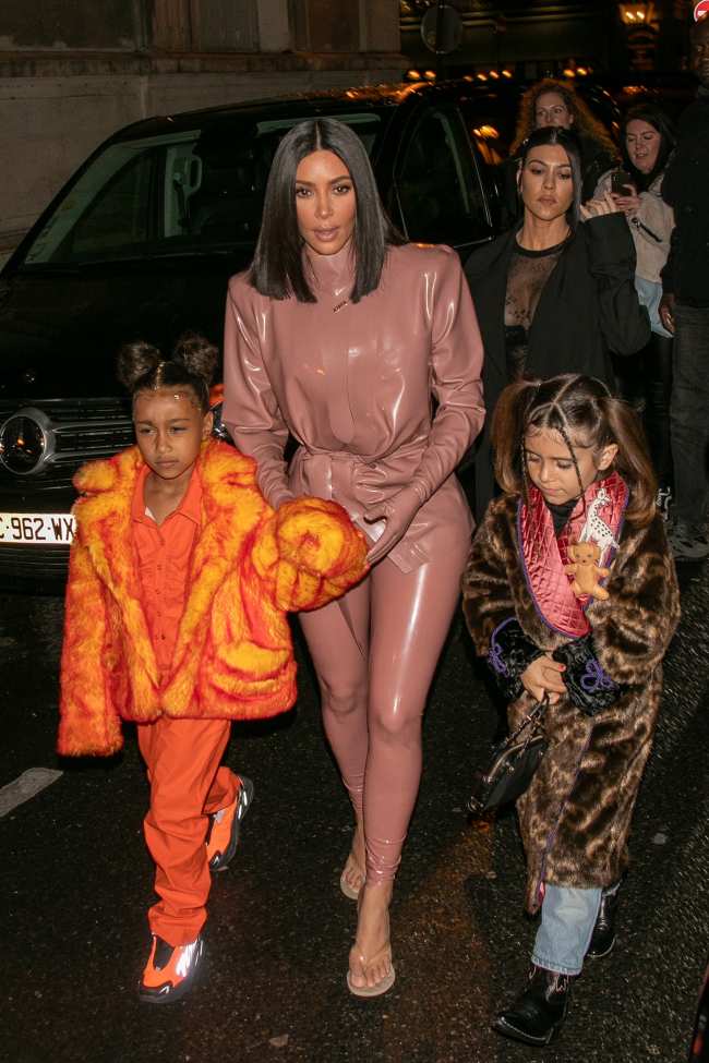 West comparte cuatro hijos con Kardashian