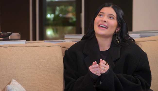 La estrella de reality le conto a su mama Kris Jenner sobre la presion que sintio para elegir un nombre