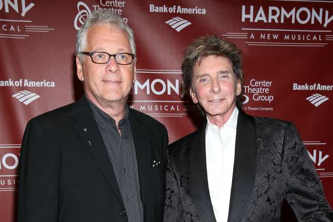 Barry Manilow y su antiguo socio escritor Bruce Sussman pasaron anos llevando Harmony a Broadway