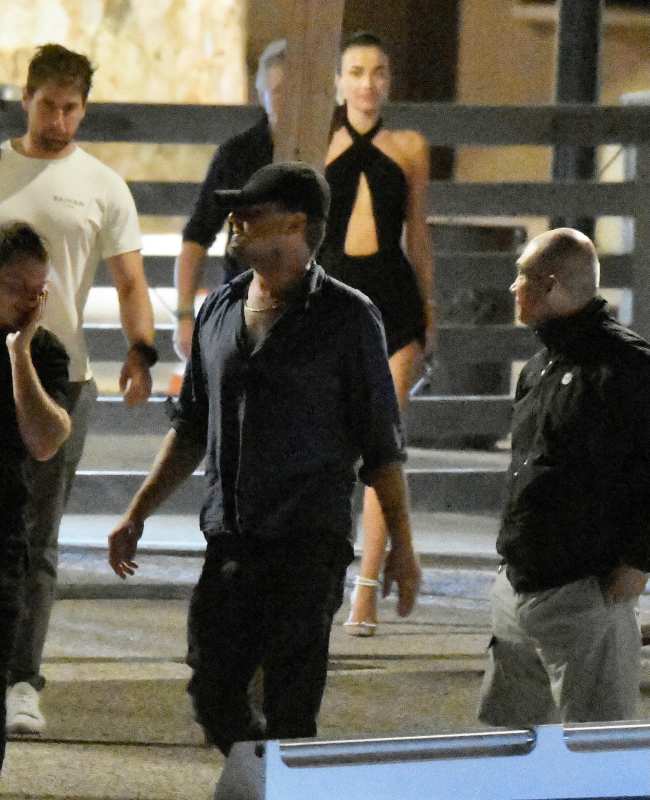 El actor fue visto en St Tropez con Toby Maguire en julio Morrone no estaba en el viaje
