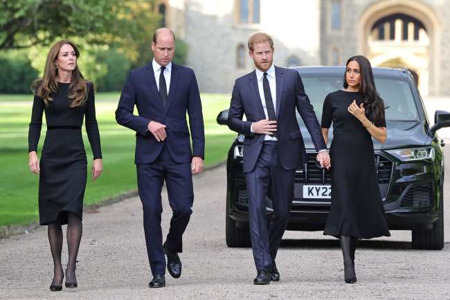 La Princesa y el Principe de Gales y el Duque y la Duquesa de Sussex en el Castillo de Windsor el sabado