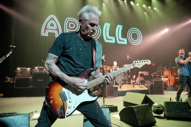 Pearl Jam toco en el Teatro Apollo y rockeo a pesar de los problemas de sonido