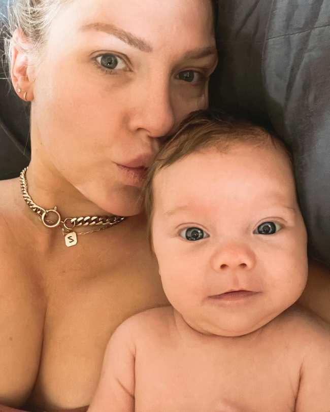 Sharna Burgess reflexiono sobre los tres meses con su hijo Zane