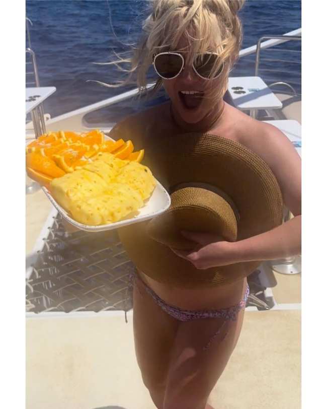 Se sabe que Spears publica fotos de desnudos en sus redes sociales