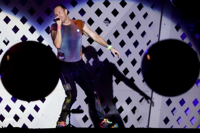 Se espera que Coldplay reanude su gira en Argentina el 25 de octubre