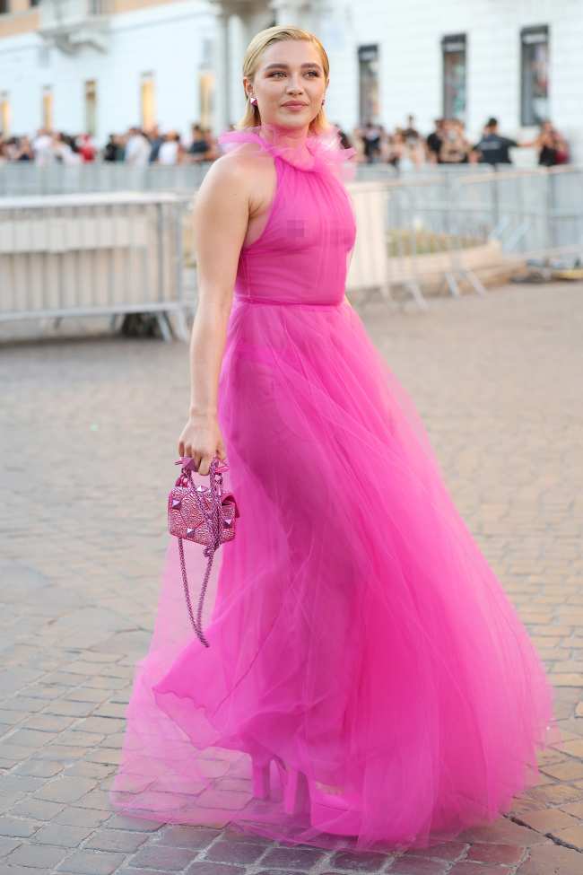El vestido de Valentino que dejaba al descubierto los pezones de Pugh causo controversia este verano