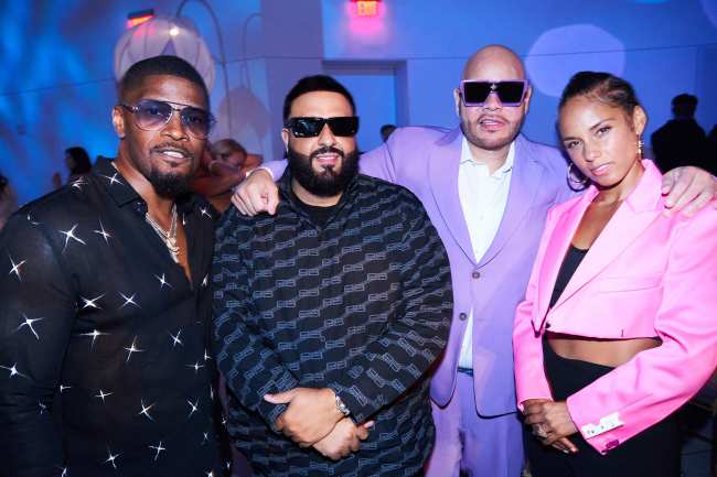             Los artistas tambien incluyeron a DJ Khaled y Fat Joe           