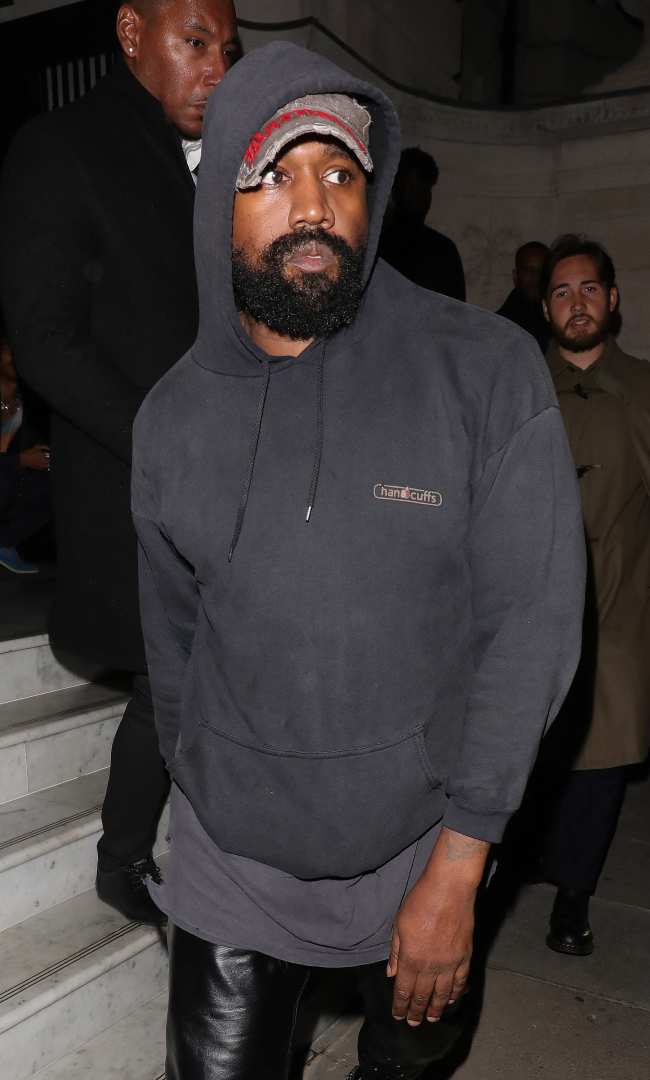 La perorata de las redes sociales de Kanye West fue impulsada por las criticas sobre su ultima coleccion de Yeezy