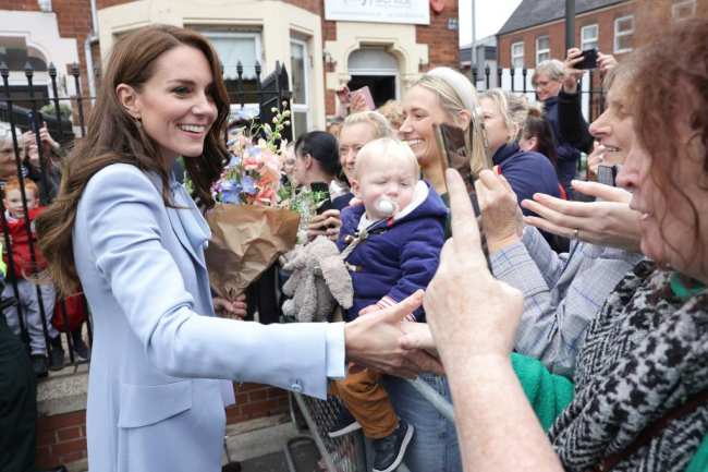 El Principe y la Princesa de Gales visitan Irlanda del Norte