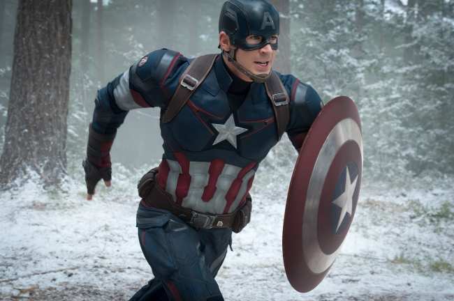              La carrera de Chris Evans se disparo con sus actuaciones como el Capitan America en numerosas peliculas de Marvel            