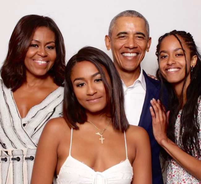              Los Obama celebran el Dia de Accion de Gracias            