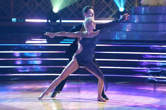              Blair que ha estado luchando contra la esclerosis multiple desde 2018 dejo Dancing With the Stars en octubre por preocupaciones sobre su salud            