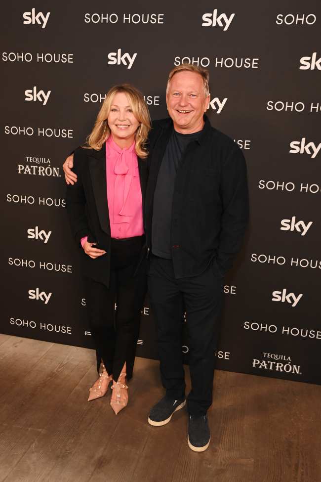             El fundador de Soho House Nick Jones junto a su esposa Kirsty Young deja el cargo de director general            