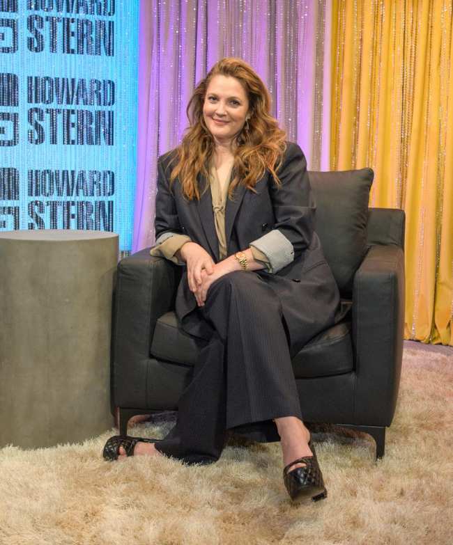 Drew Barrymore visita The Howard Stern Show de SiriusXM