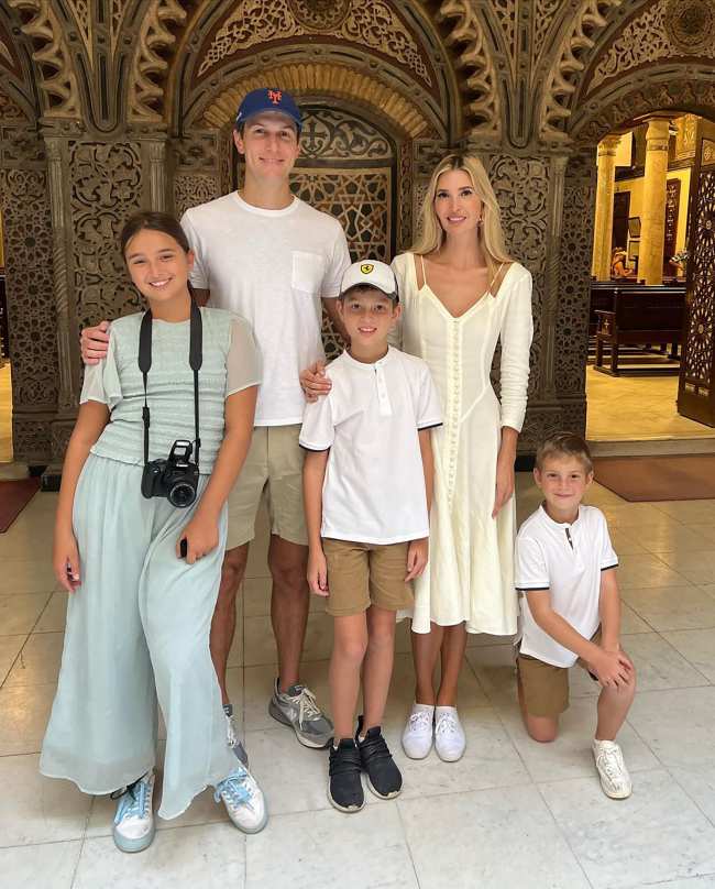 Jared Kushner Ivanka Trump y sus tres hijos
