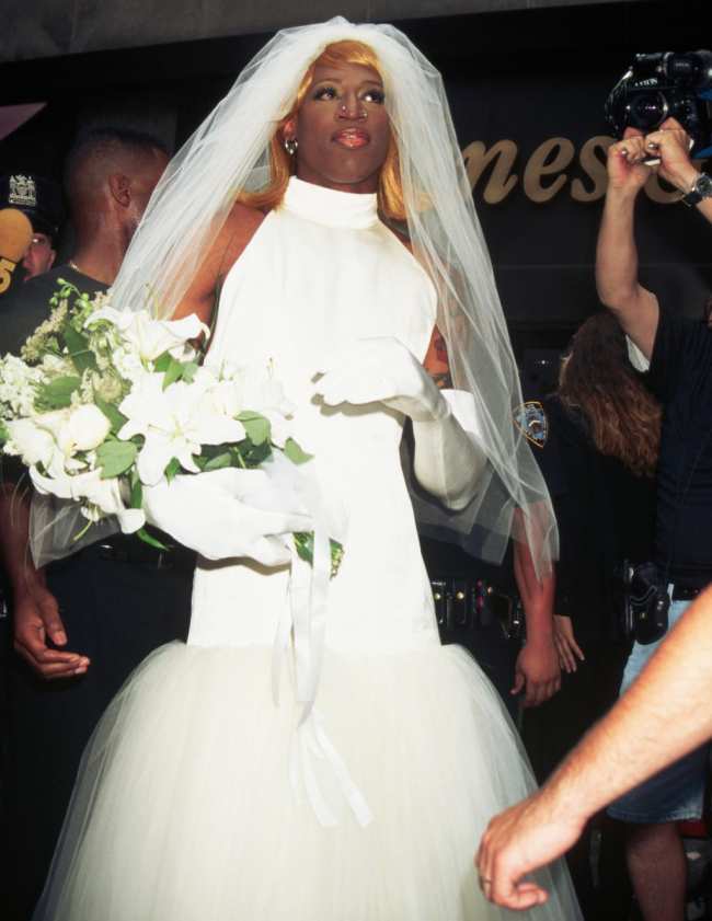 Dennis Rodman vestido de novia