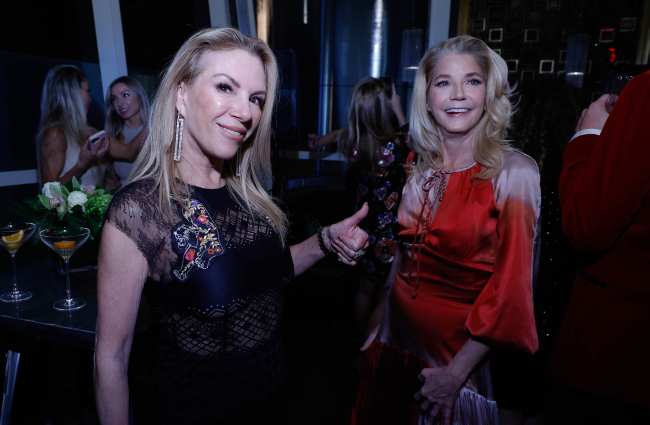              La ex estrella de Real Housewives of New York City Ramona Singer salio a celebrar a Bushnell             