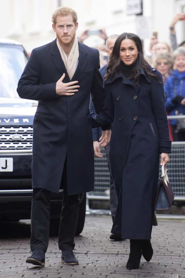              El principe Harry y Meghan Markle hablaron sobre su estres detras de escena cuando se trataba de la moda real            