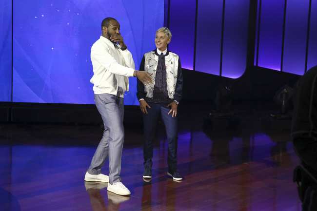              DeGeneres contrato a Boss despues de verlo en So You Think You Can Dance            