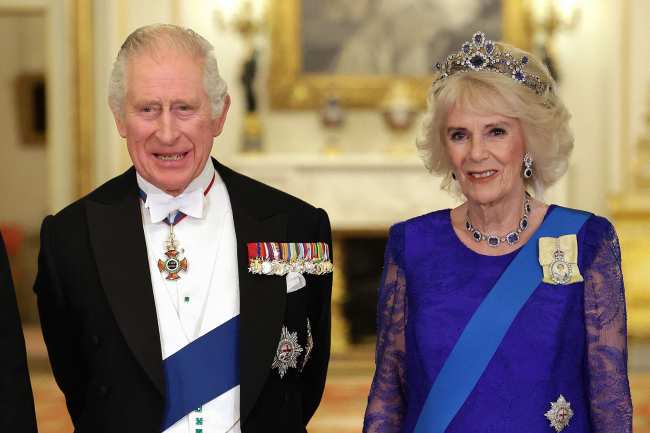              Diana discutio infamemente la aventura del Principe Carlos con Camilla Parker Bowles en la entrevista            