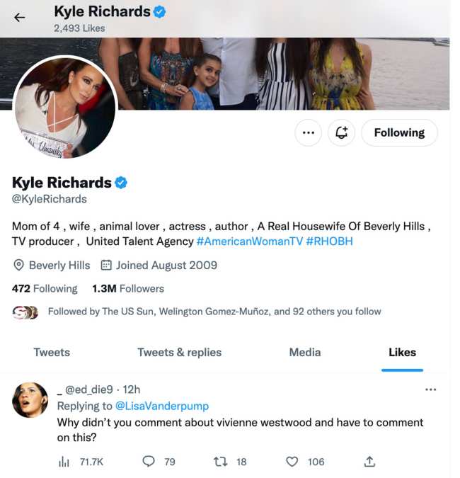              Kyle Richards aplaudio a Lisa Vanderpump despues de que Vanderpump sombreara a Lisa Rinna en las redes sociales            