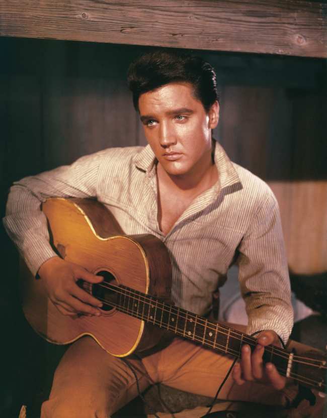              Presley murio de un ataque al corazon en 1977 a los 42 anos             